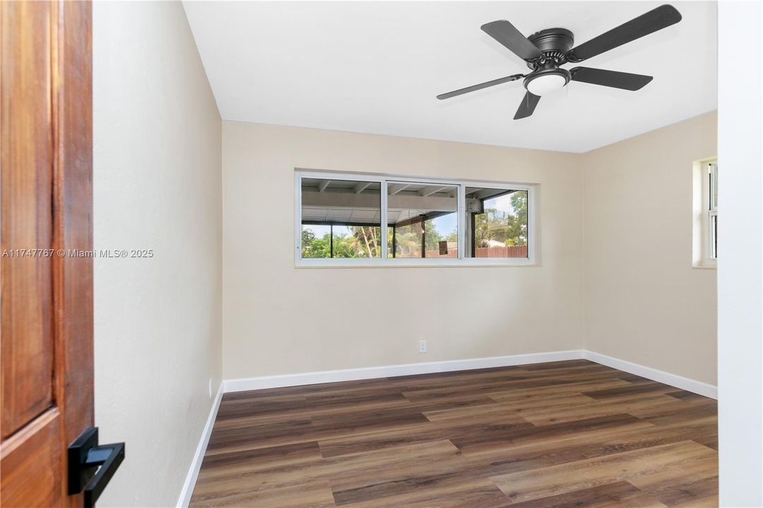 For Rent: $4,250 (2 beds, 2 baths, 1110 Square Feet)