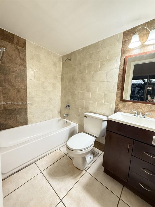 Vendido Recientemente: $182,500 (1 camas, 1 baños, 640 Pies cuadrados)