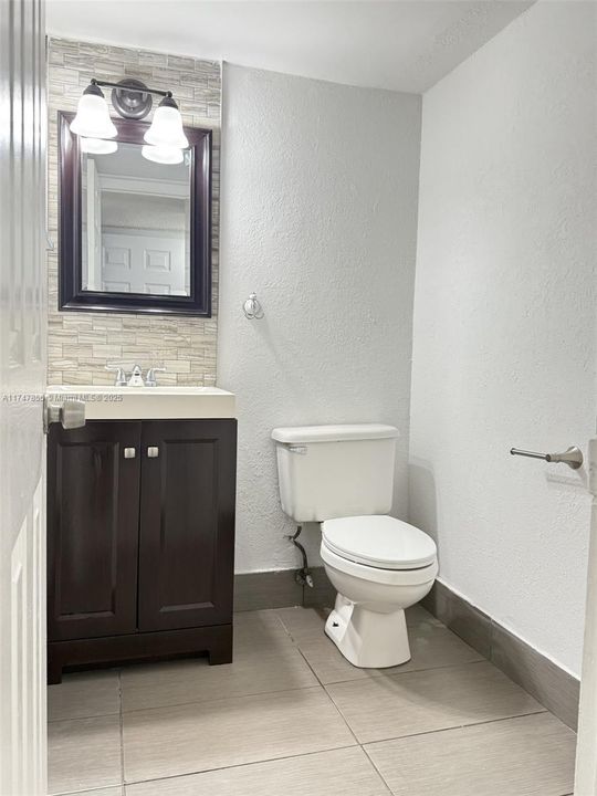 Vendido Recientemente: $182,500 (1 camas, 1 baños, 640 Pies cuadrados)