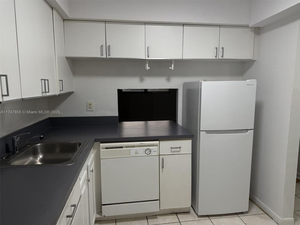 Vendido Recientemente: $182,500 (1 camas, 1 baños, 640 Pies cuadrados)
