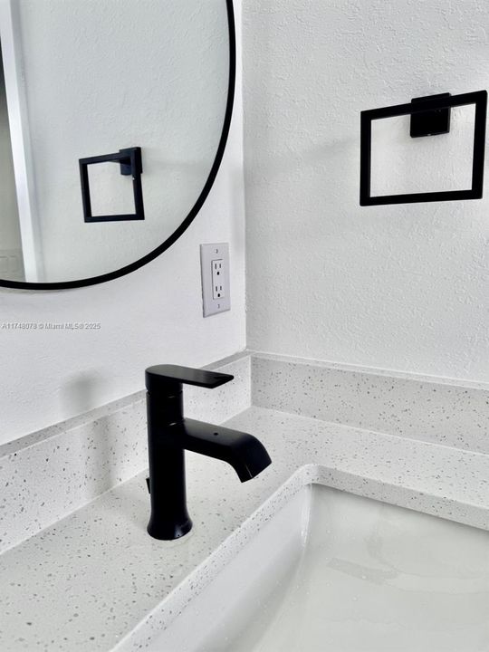 Недавно арендовано: $2,400 (3 спален, 2 ванн, 1630 Квадратных фут)