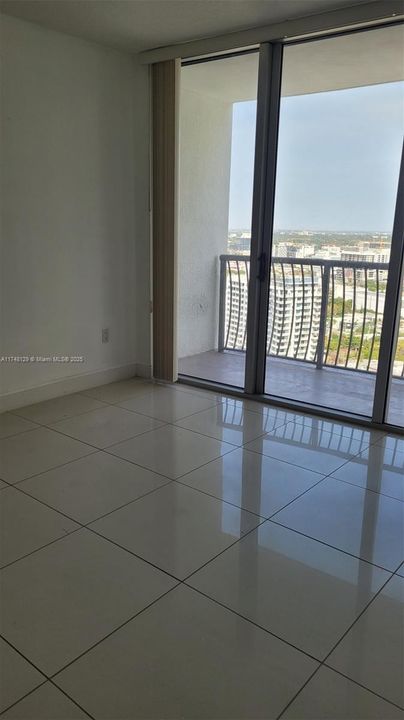 На продажу: $349,000 (1 спален, 1 ванн, 791 Квадратных фут)