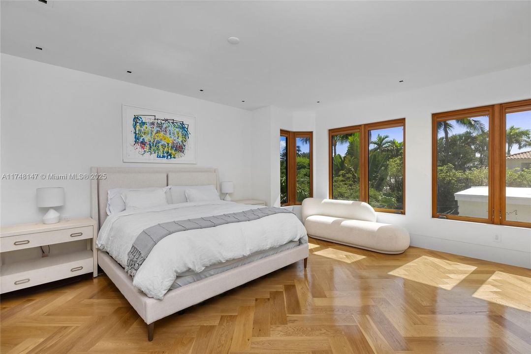 En Venta: $4,600,000 (4 camas, 3 baños, 3539 Pies cuadrados)