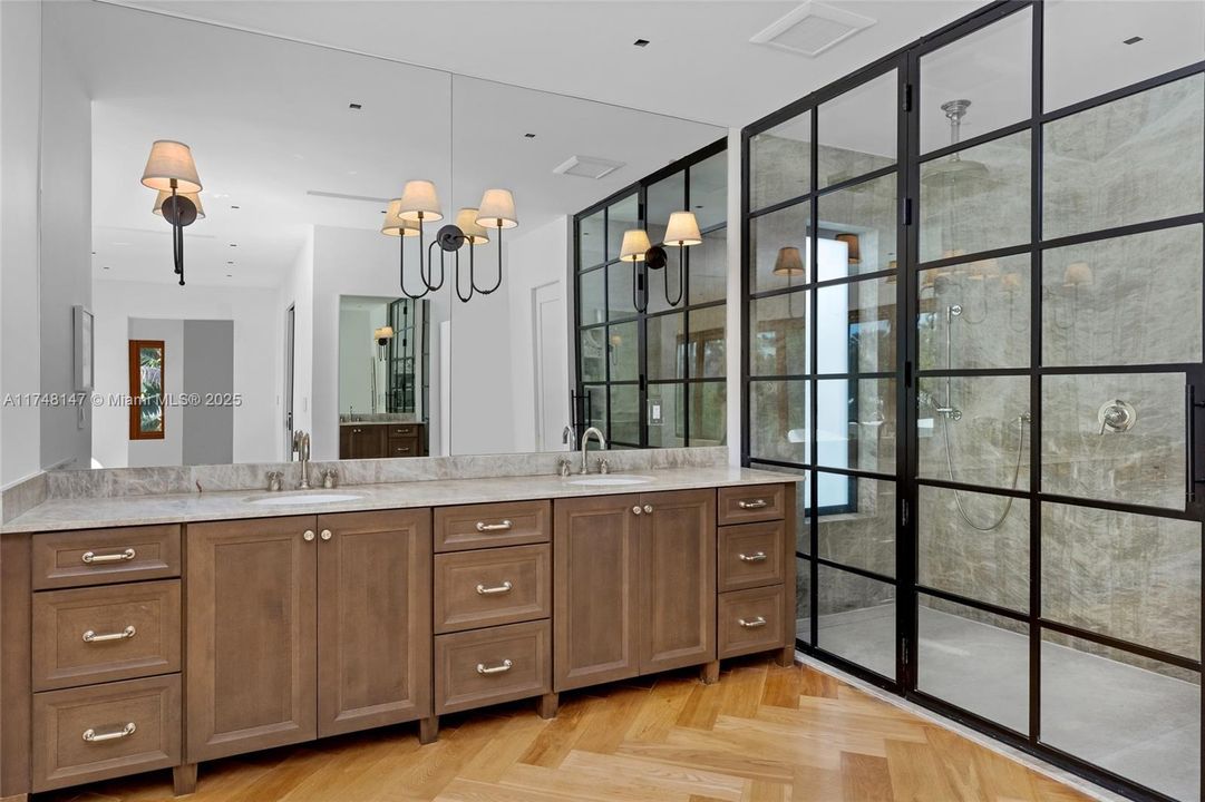 En Venta: $4,600,000 (4 camas, 3 baños, 3539 Pies cuadrados)