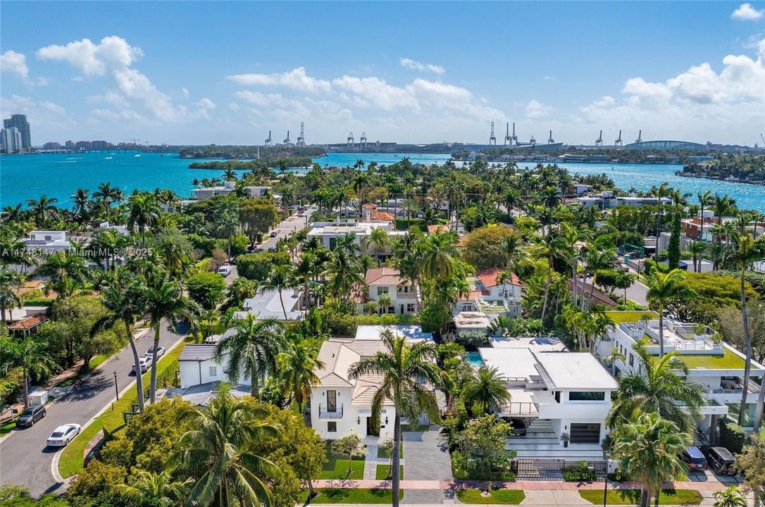 En Venta: $4,600,000 (4 camas, 3 baños, 3539 Pies cuadrados)