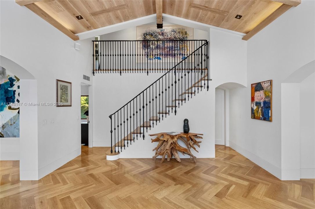 En Venta: $4,600,000 (4 camas, 3 baños, 3539 Pies cuadrados)