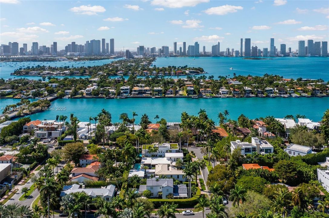 En Venta: $4,600,000 (4 camas, 3 baños, 3539 Pies cuadrados)