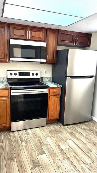 Recently Sold: $115,900 (2 beds, 2 baths, 882 Square Feet)