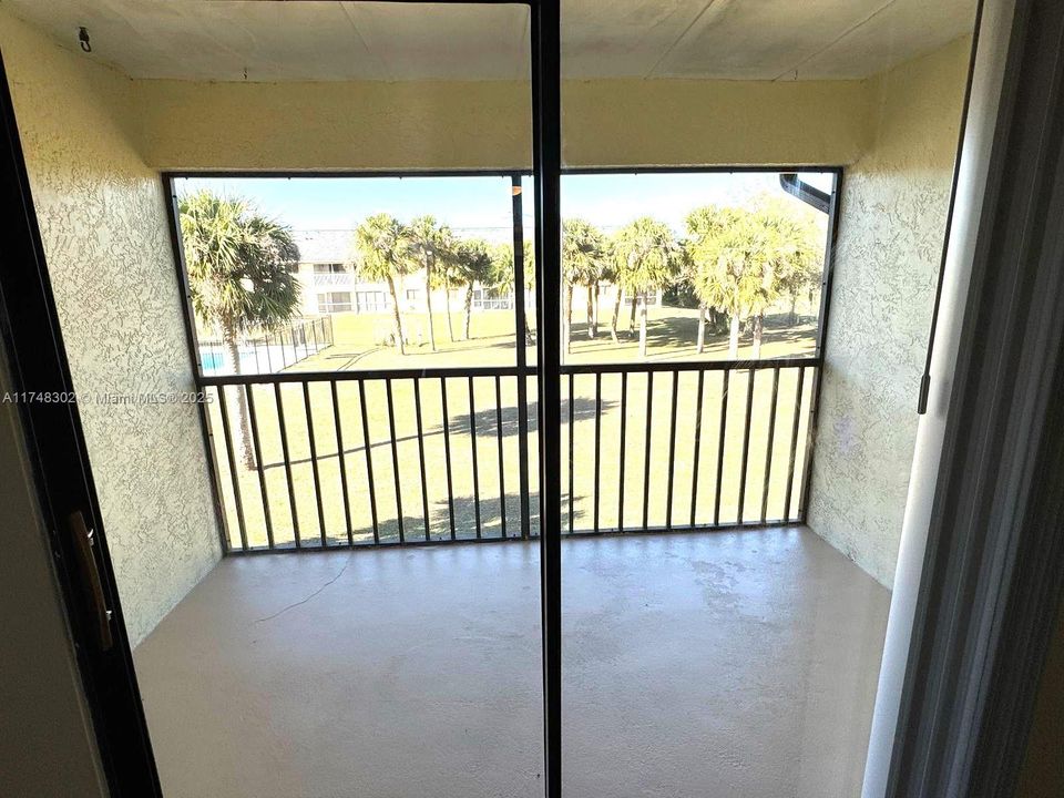 Recently Sold: $115,900 (2 beds, 2 baths, 882 Square Feet)