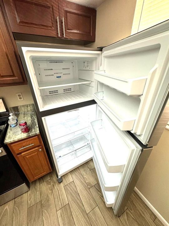 Recently Sold: $115,900 (2 beds, 2 baths, 882 Square Feet)