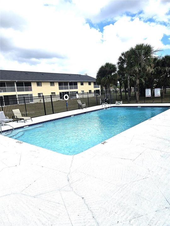 Recently Sold: $115,900 (2 beds, 2 baths, 882 Square Feet)