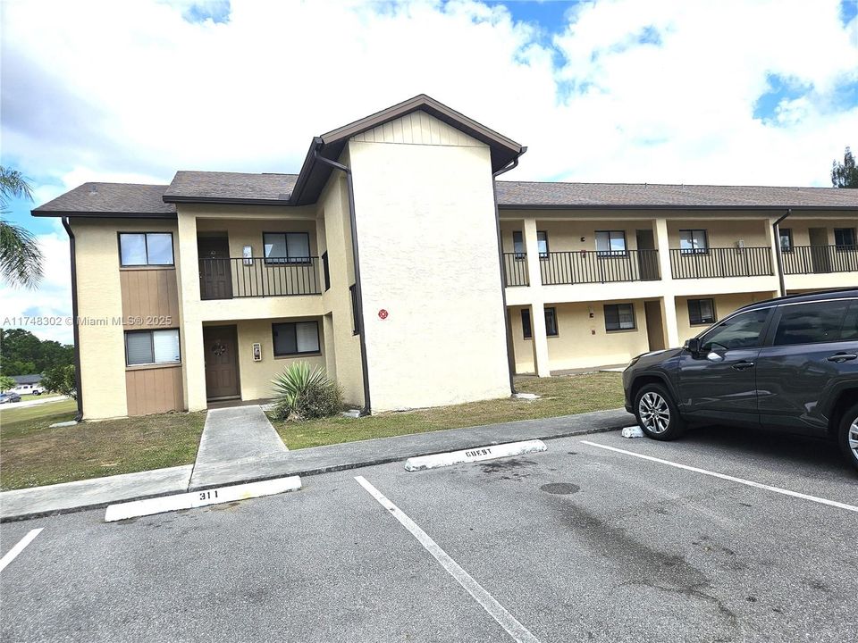 Recently Sold: $115,900 (2 beds, 2 baths, 882 Square Feet)