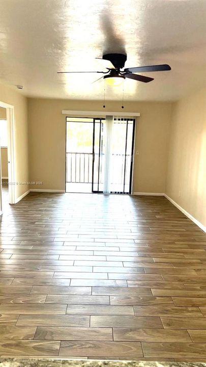 Recently Sold: $115,900 (2 beds, 2 baths, 882 Square Feet)