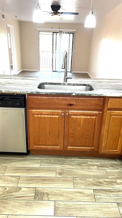 Recently Sold: $115,900 (2 beds, 2 baths, 882 Square Feet)