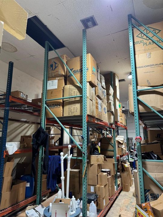 最近租的: $26 (0 贝兹, 0 浴室, 0 平方英尺)