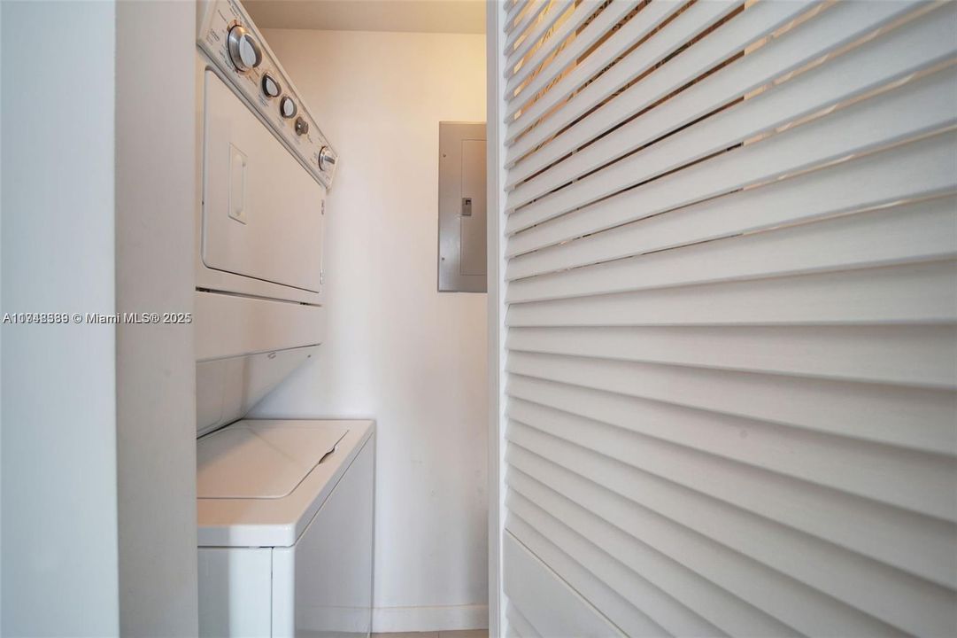 最近租的: $2,550 (0 贝兹, 1 浴室, 632 平方英尺)