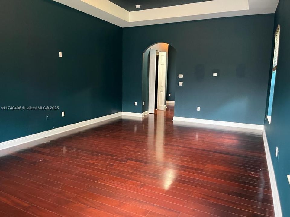 В аренду: $11,000 (5 спален, 4 ванн, 4339 Квадратных фут)