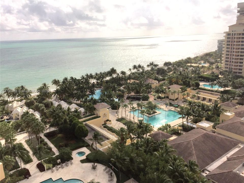 Vendido Recientemente: $5,300,000 (3 camas, 3 baños, 2622 Pies cuadrados)