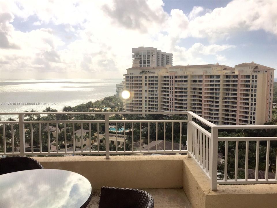 Vendido Recientemente: $5,300,000 (3 camas, 3 baños, 2622 Pies cuadrados)