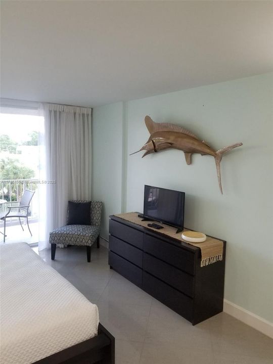 Recently Rented: $1,650 (1 beds, 1 baths, 398 Square Feet)