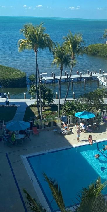 Recently Rented: $1,650 (1 beds, 1 baths, 398 Square Feet)