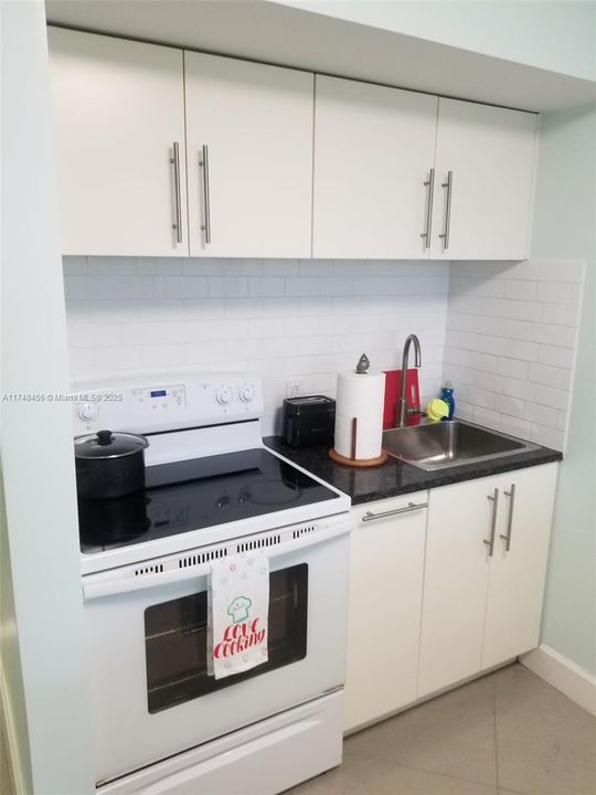 Recently Rented: $1,650 (1 beds, 1 baths, 398 Square Feet)