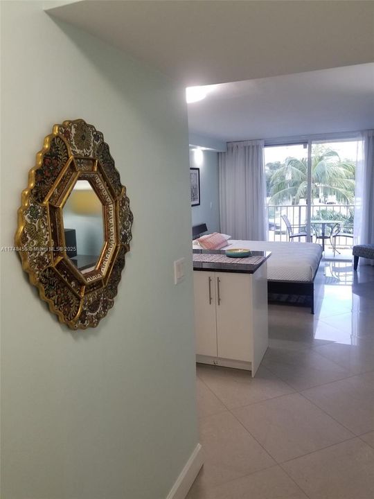 Recently Rented: $1,650 (1 beds, 1 baths, 398 Square Feet)