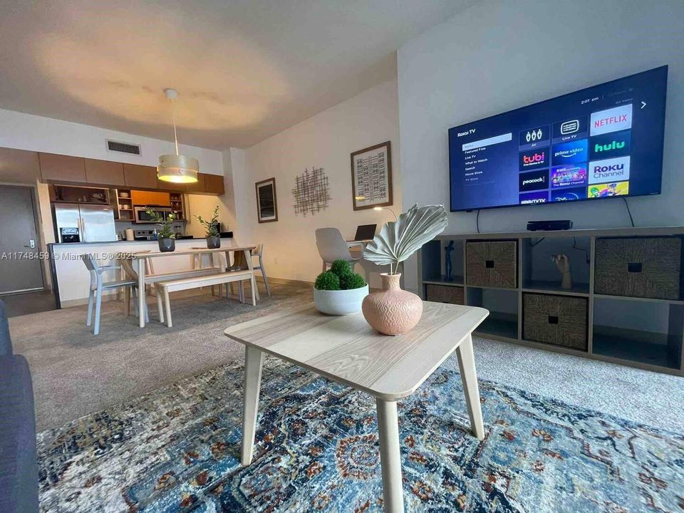 На продажу: $369,999 (1 спален, 1 ванн, 791 Квадратных фут)