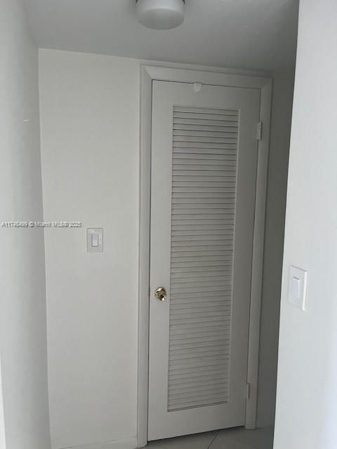 待售: $270,000 (1 贝兹, 1 浴室, 790 平方英尺)