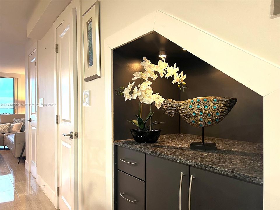 Recently Sold: $1,350,000 (2 beds, 2 baths, 1238 Square Feet)