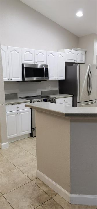 Vendido Recientemente: $485,000 (4 camas, 2 baños, 1714 Pies cuadrados)