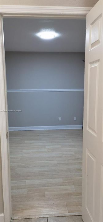 Vendido Recientemente: $485,000 (4 camas, 2 baños, 1714 Pies cuadrados)