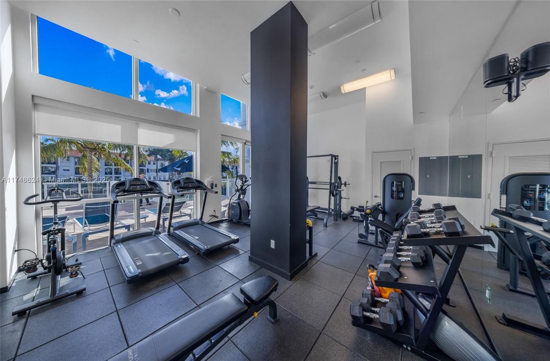 En Venta: $849,000 (3 camas, 2 baños, 1833 Pies cuadrados)