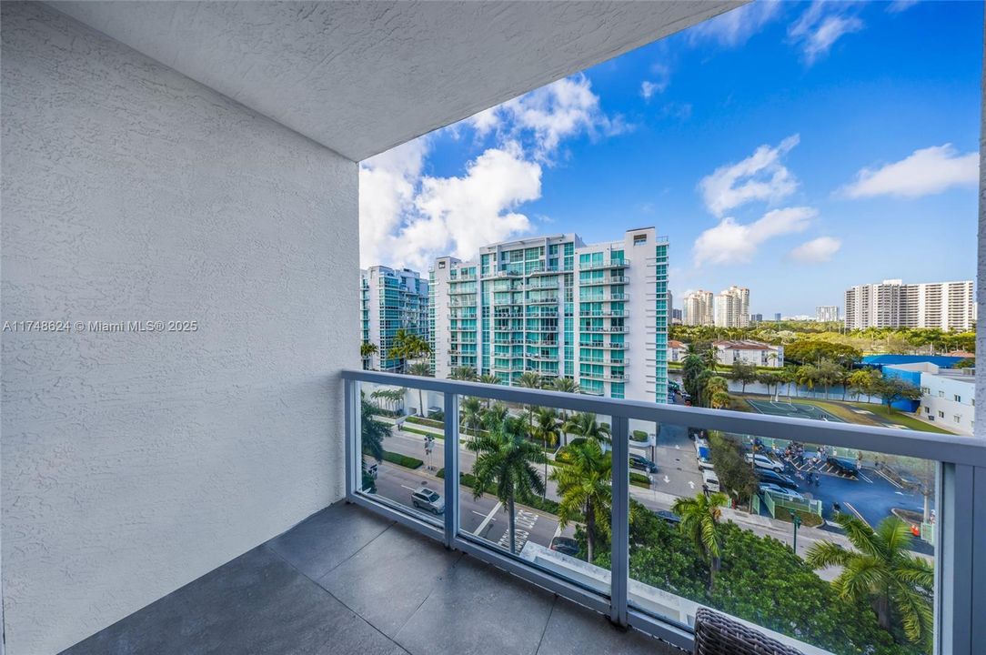 En Venta: $849,000 (3 camas, 2 baños, 1833 Pies cuadrados)