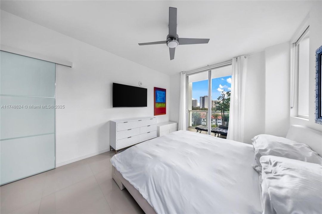 En Venta: $849,000 (3 camas, 2 baños, 1833 Pies cuadrados)