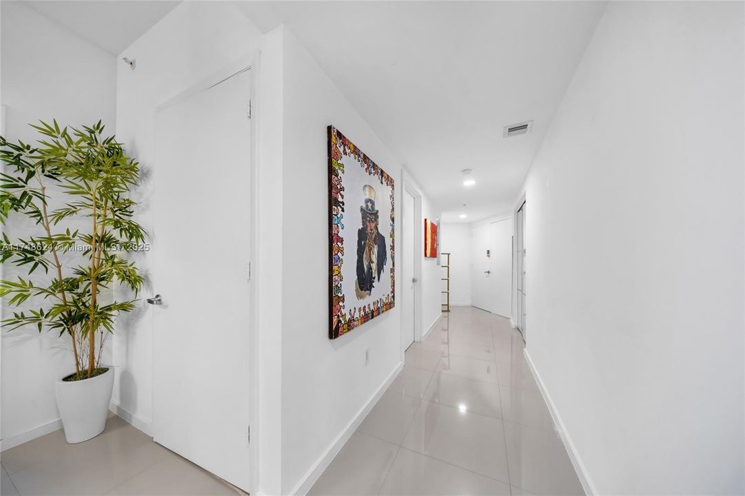 En Venta: $849,000 (3 camas, 2 baños, 1833 Pies cuadrados)