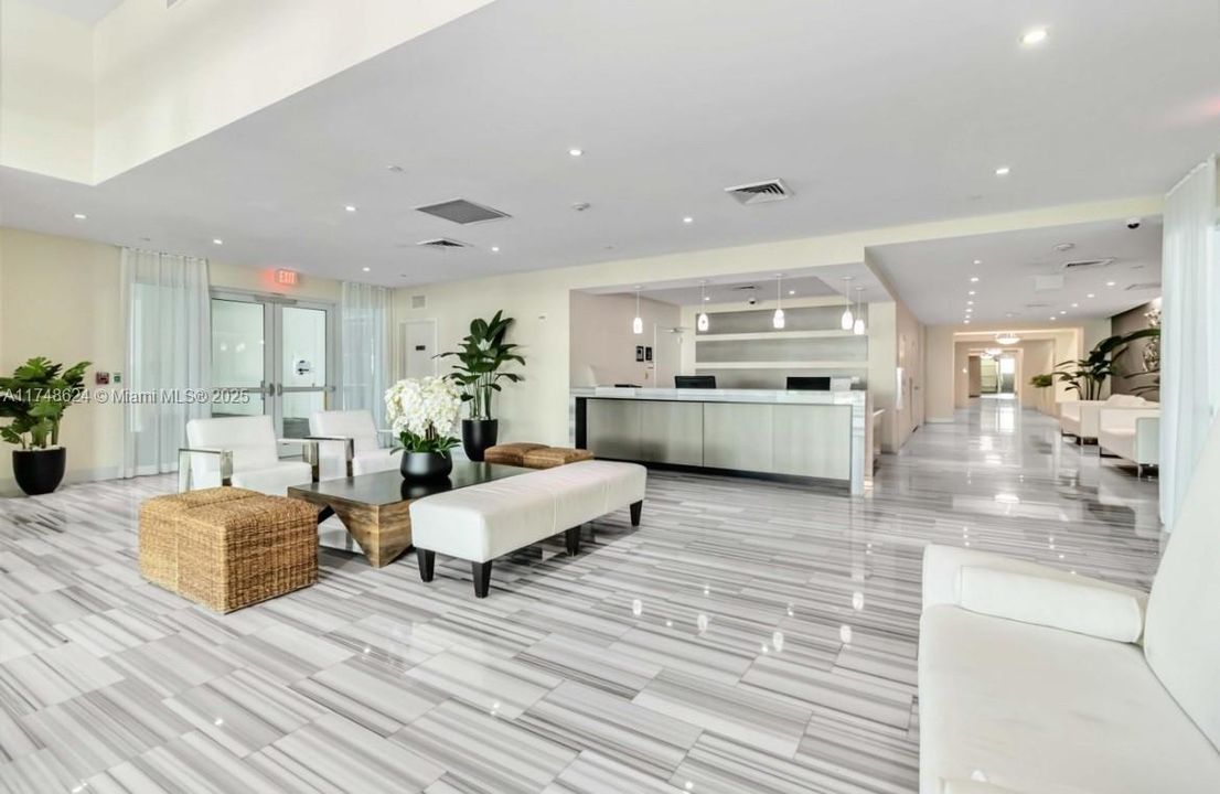 En Venta: $849,000 (3 camas, 2 baños, 1833 Pies cuadrados)