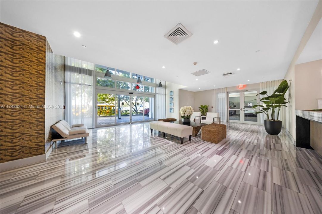 En Venta: $849,000 (3 camas, 2 baños, 1833 Pies cuadrados)