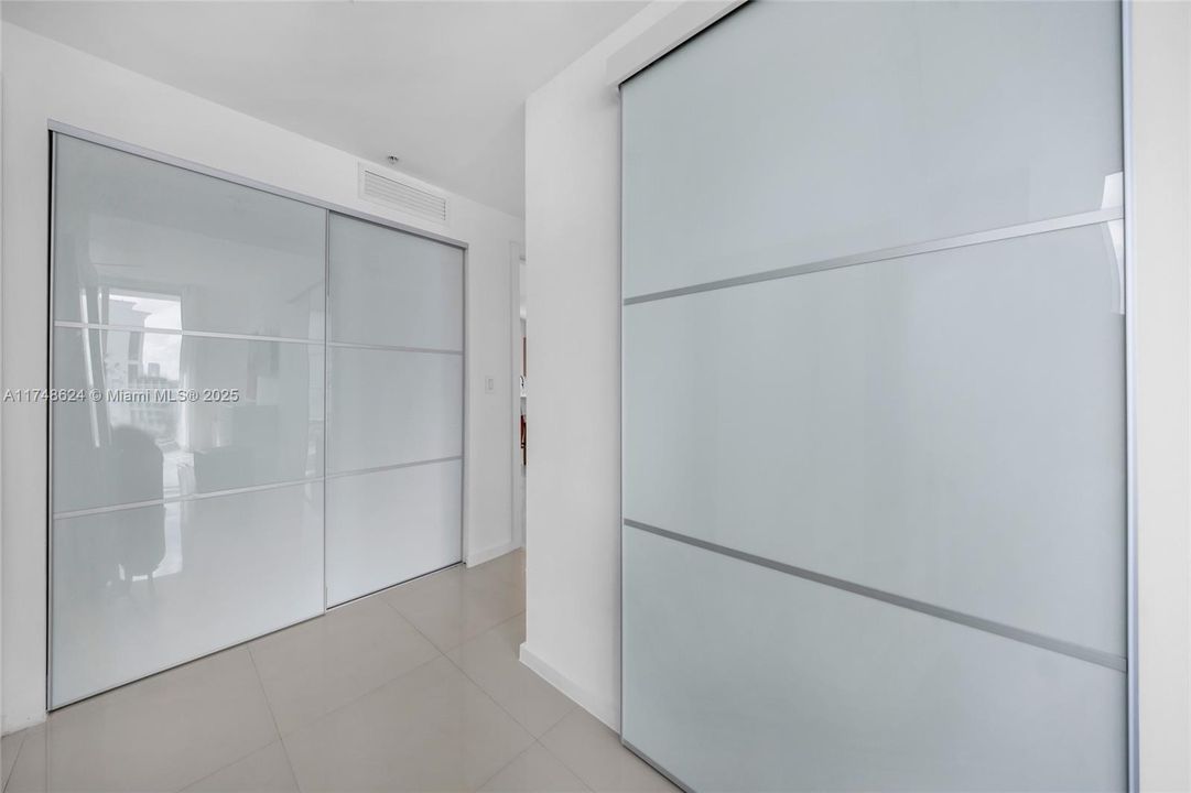 En Venta: $849,000 (3 camas, 2 baños, 1833 Pies cuadrados)