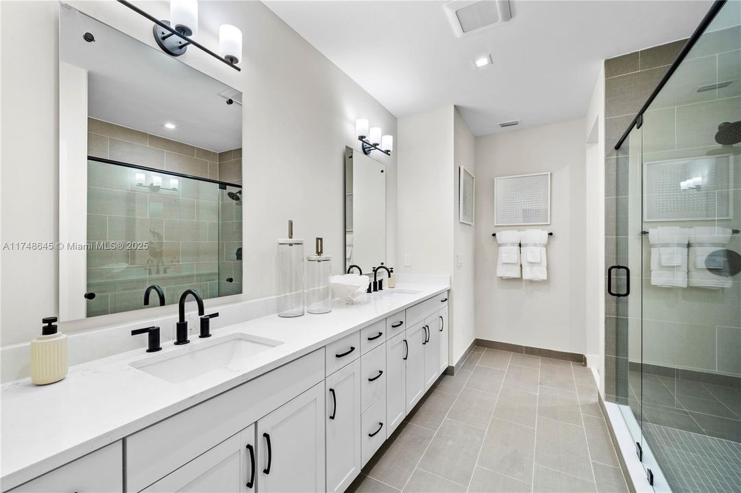 For Sale: $514,990 (3 beds, 3 baths, 2209 Square Feet)