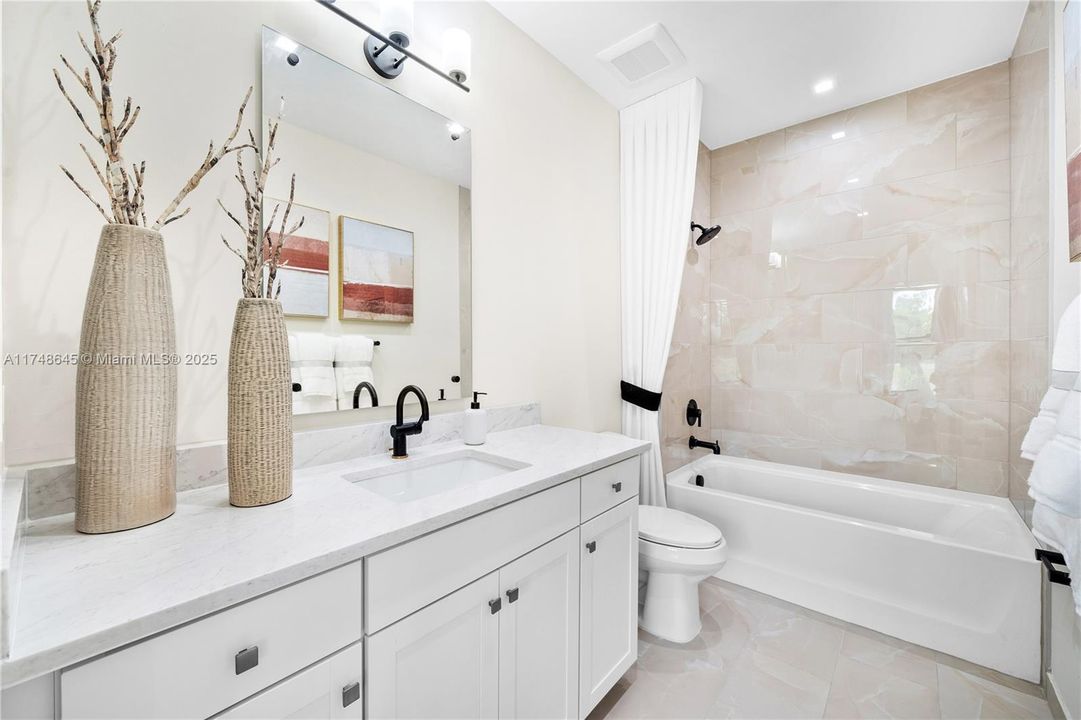 For Sale: $514,990 (3 beds, 3 baths, 2209 Square Feet)