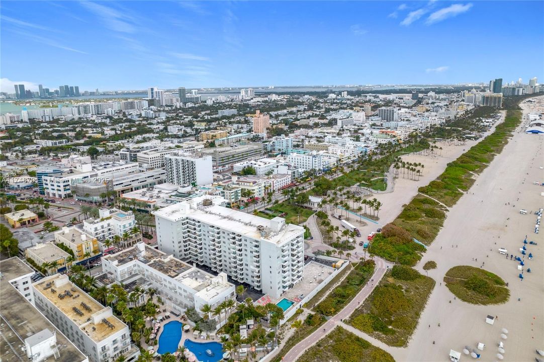 Recently Sold: $425,000 (1 beds, 1 baths, 665 Square Feet)