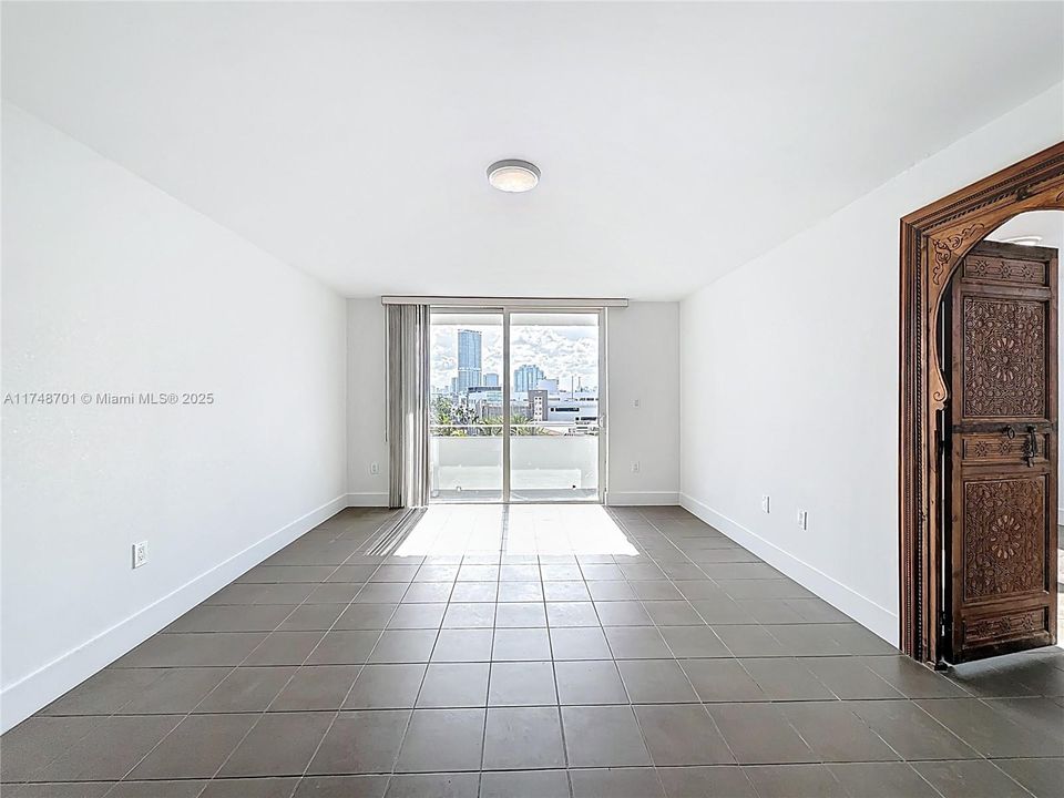 Recently Sold: $425,000 (1 beds, 1 baths, 665 Square Feet)