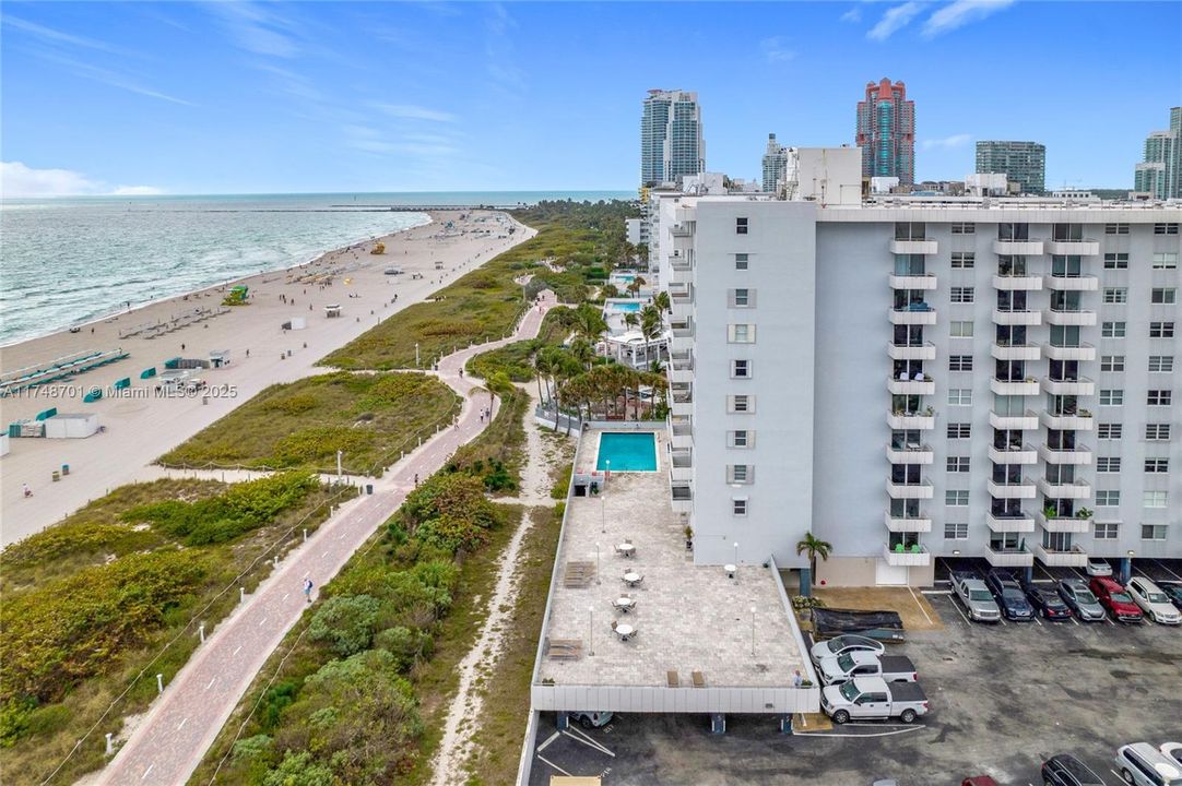 Recently Sold: $425,000 (1 beds, 1 baths, 665 Square Feet)