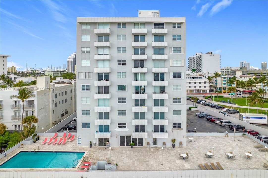 Recently Sold: $425,000 (1 beds, 1 baths, 665 Square Feet)