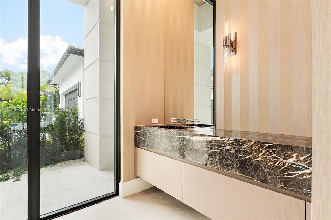 For Sale: $23,200,000 (4 beds, 6 baths, 6726 Square Feet)