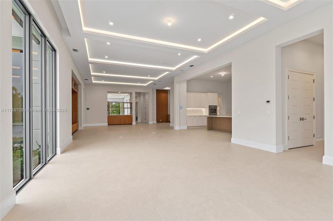 For Sale: $23,200,000 (4 beds, 6 baths, 6726 Square Feet)