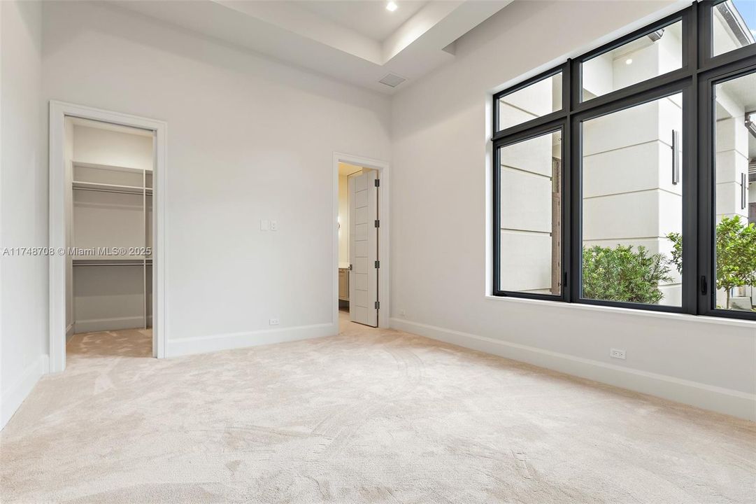 For Sale: $23,200,000 (4 beds, 6 baths, 6726 Square Feet)