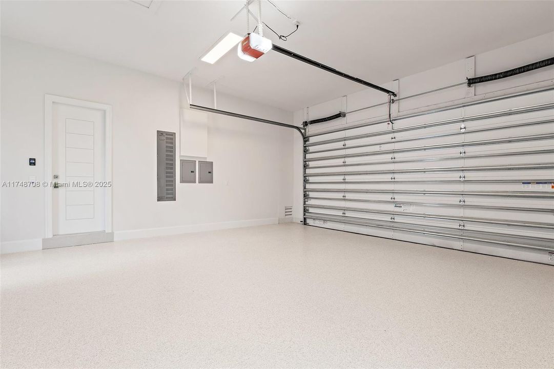 For Sale: $23,200,000 (4 beds, 6 baths, 6726 Square Feet)