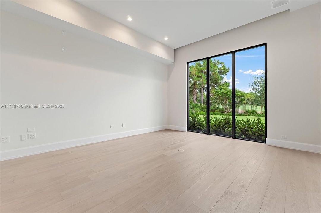 For Sale: $23,200,000 (4 beds, 6 baths, 6726 Square Feet)